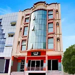 Hotel O Hussainganj Near Vidhansabha